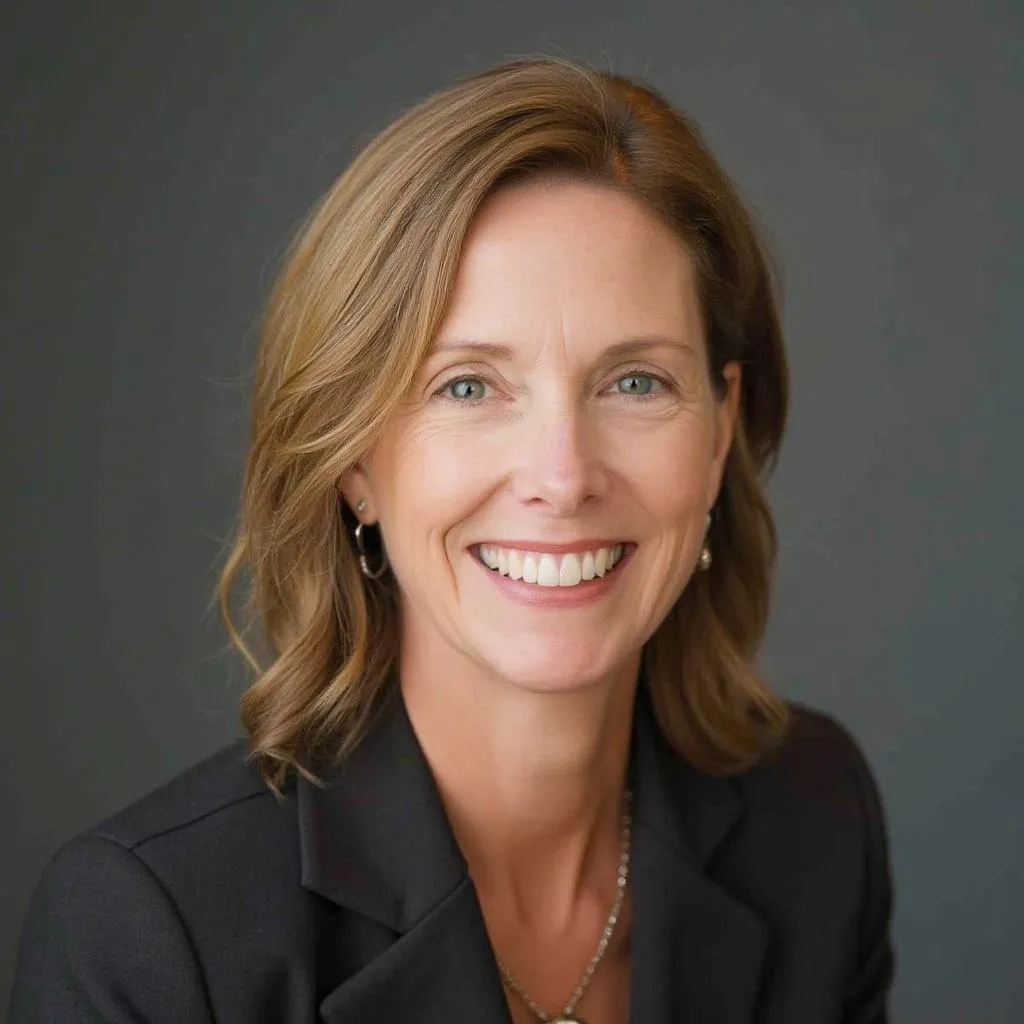 Dr. Eleanor Vance, Lead Leadership Coach